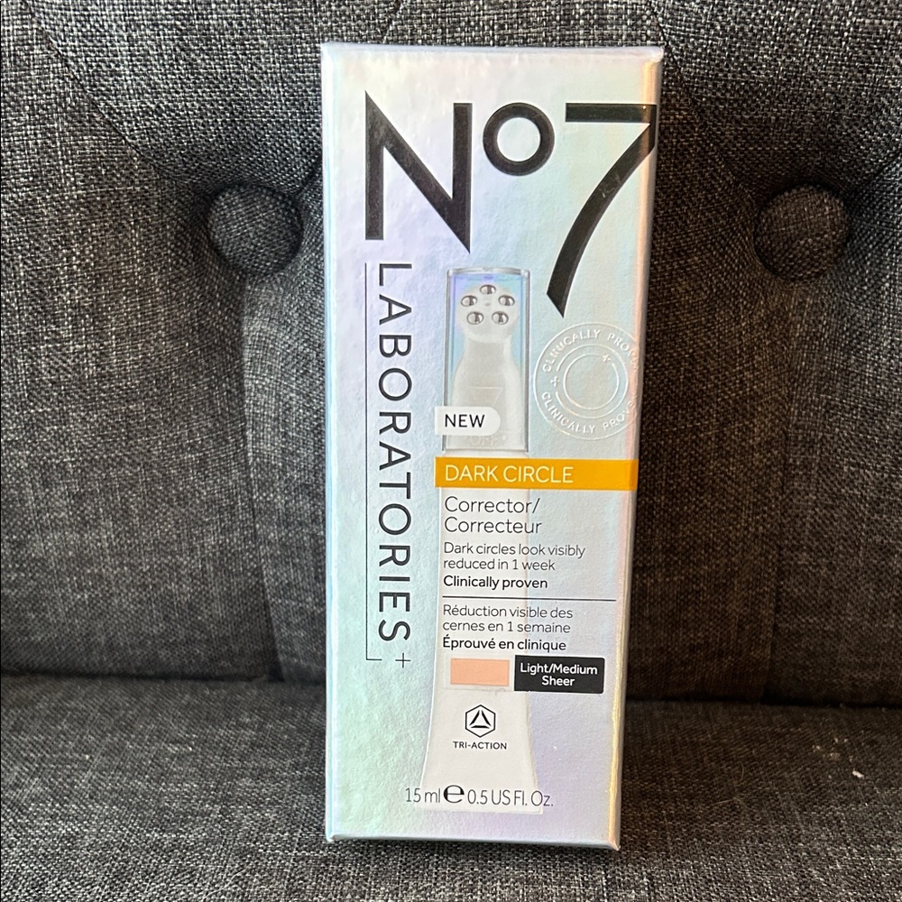 NEW 🆕 No7 Dark Circle Corrector Light/Medium Sheer / Factory sealed